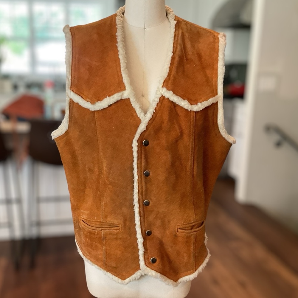 Vintage Montgomery Ward Suede Shearling Snap Button Vest Size Medium